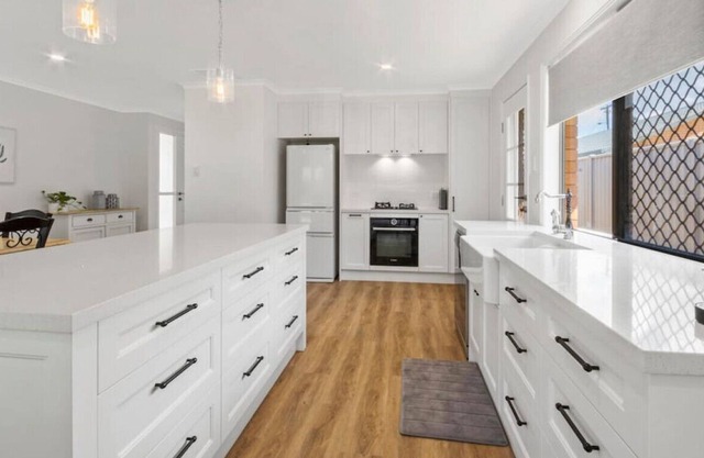 15 Croydon Av · Divine designer home 5min walk to Currimundi Beach