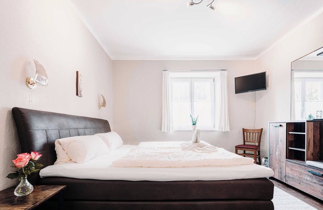 15 Gemütliches Doppelzimmer, TV, Du/wc, Nichtraucher