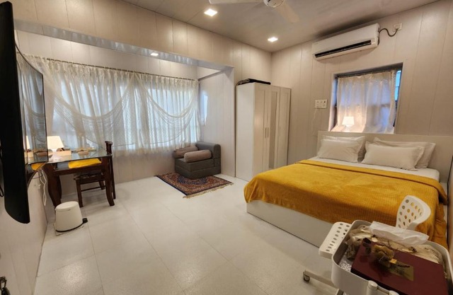 15 MINS FROM THE SEA SHORE IN DAMAN