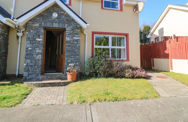15 SHEEN VIEW, family friendly in Kenmare, County Kerry