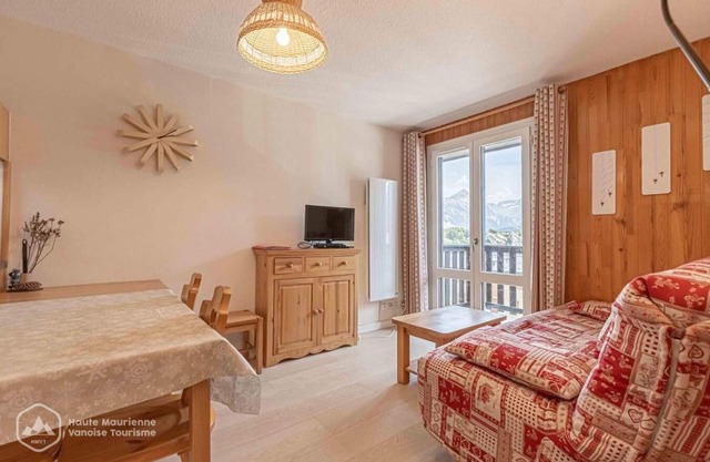 A 300m de las pistas de esquí, 2.o piso, balcón, tv, local para esquís, 41m², Aussois