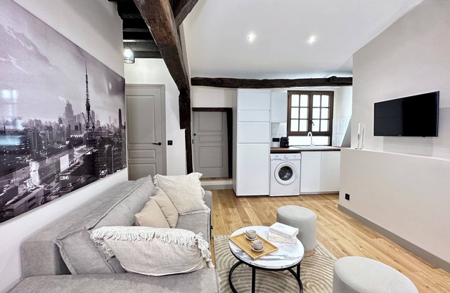 1595 Chapon