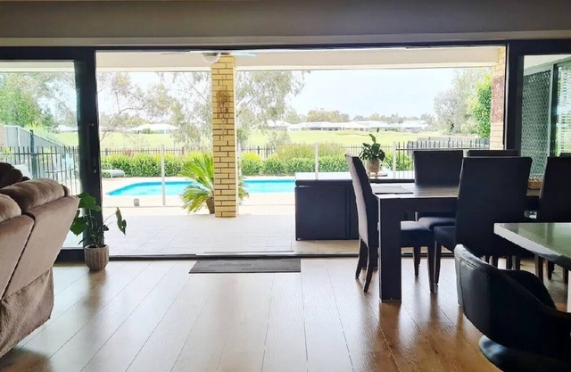 15th on the Fairway, Silverwoods Entire home in Yarrawonga, Australia