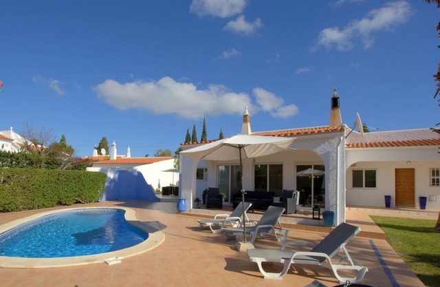 16 Centeanes Fabulous Location Just Short Walk to the Beach