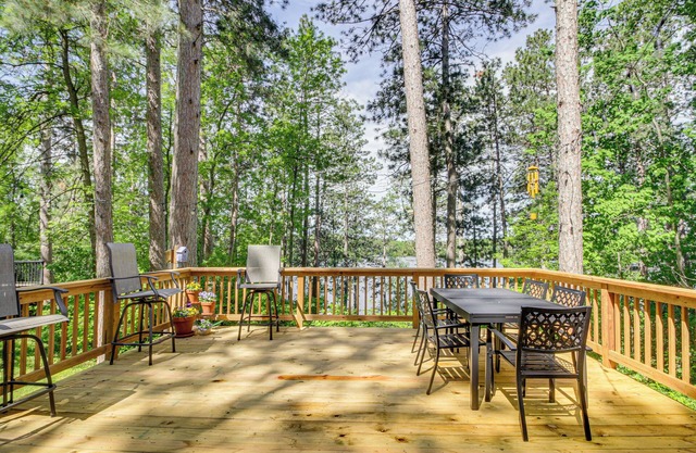 16 Mi to Mount Ski Gull: Pequot Lakes Cabin