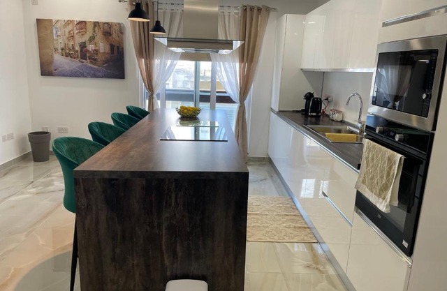 161 Maranello Court, Apartment 1