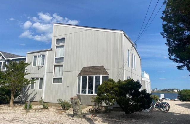 16546 Anastasia Blue LLC