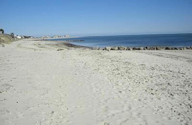 17 Ocean Avenue Harwich Port Cape Cod - - Kare Not