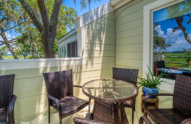 1708 Shelter Cove Villa