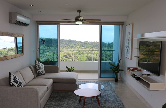 17i Beautiful Luxury Resort Beachfront Oceanview