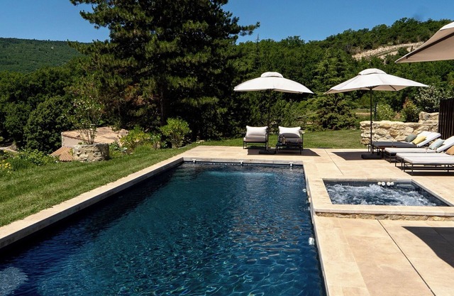 17th century property for up to 14 people, Sault de Vaucluse