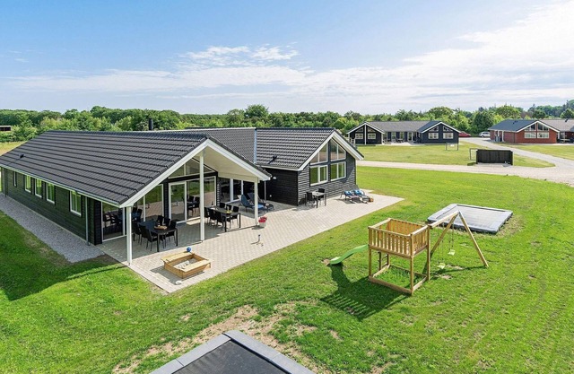 18 personas casa en Grenaa