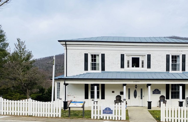 Casa de anclaje histórico de 1840c