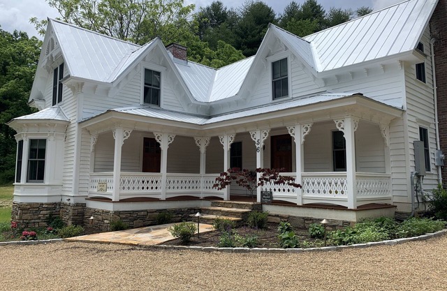1878 Victorian Farmhouse Near Asheville on 80 Acres