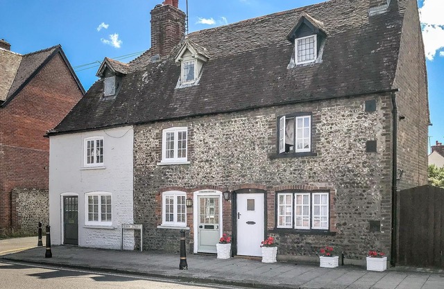 Casa de pedernal del siglo XVIII en Arundel