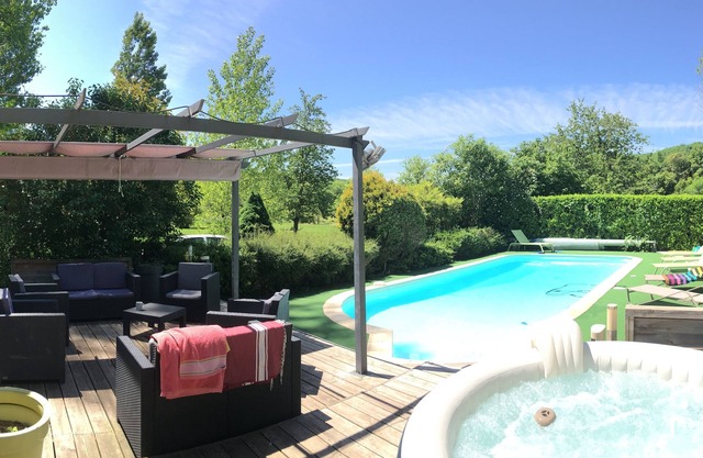 Piedra 18 de molino con piscina privada climatizada, spa, sauna, baños turcos.