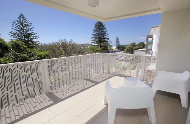 19 Hume Parade unit 2 Currimundi QLD