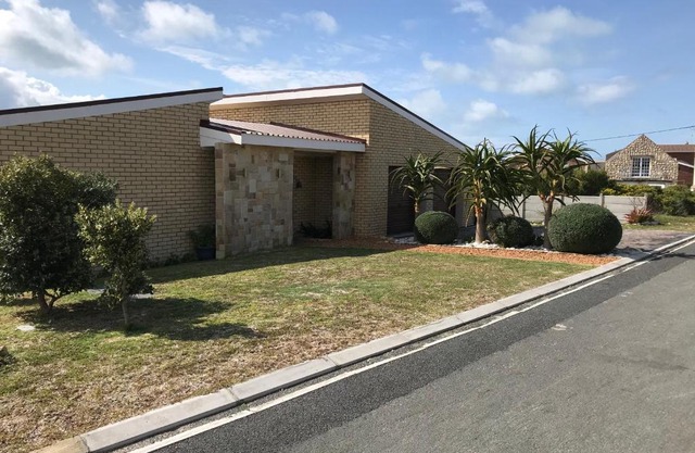 19 Tornyn Street, Struisbay