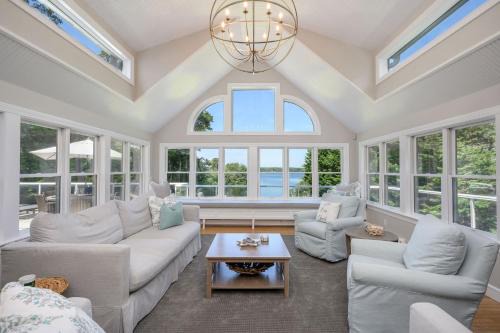 192 Great Marsh Road Centerville Cape Cod - - The Dragonfly