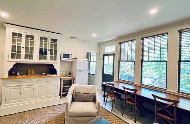 1926 Guest Cottage at River Landing