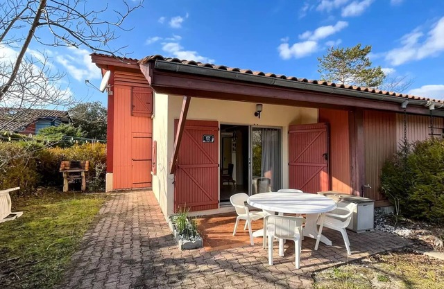 196 - Ferienhaus für 6 Personen