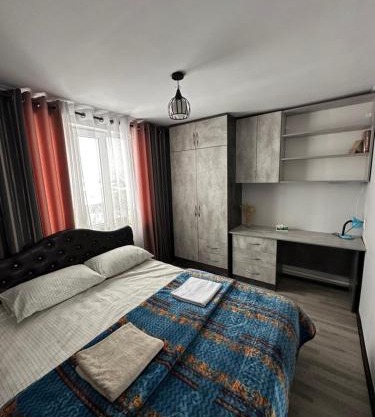1977 GUEST house