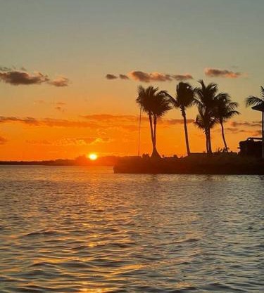 1B 2Ba Seaside Getaway Pool Oceanside