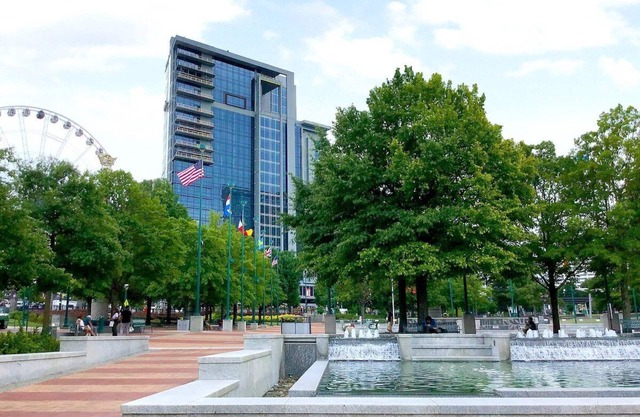 1BD Deluxe/Atlanta - Margarita Maker! Rooftop Pool! Heart of Atlanta!
