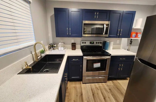 1bedroom, 1 bath, Wi-Fi, Kitchenn