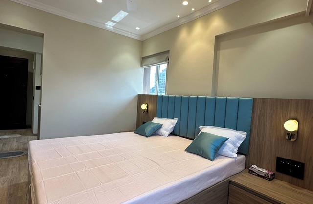1BHK Oasissta : Centrally Located with All Essentials 5 mins from Bandra