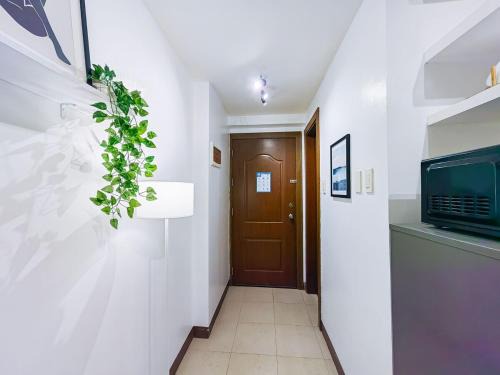 1BR Condotel Ridgewood Towers Near Airport #RW03-1