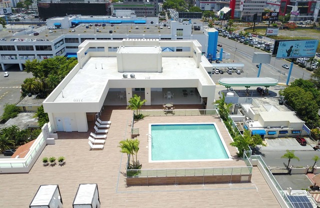 1BR Downtown Santo Domingo with Gym and Pool
