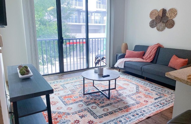 1BR Heart of Downtown Birmingham UAB - AMPLIFY SPACES
