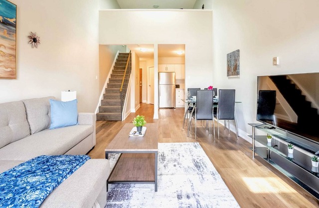1BR Loft - Near to Trails, Parks, and DT Cambridge