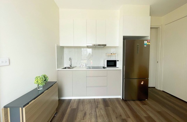 1BR Studio with Wi-Fi & Parking