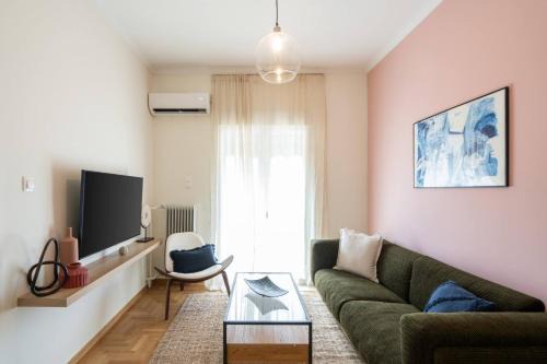 1BR Thiseio Charm - 10 Minutes From Acropolis