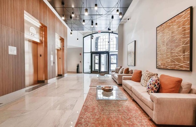 1BR w/ In-unit Washer & Dryer & Full Bright Kitchen | Downtown Boston