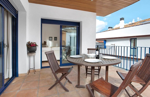 1KIM 01 - Bonito apartamento situado en el centro de Llafranc, a tan sólo 50m de la playa.