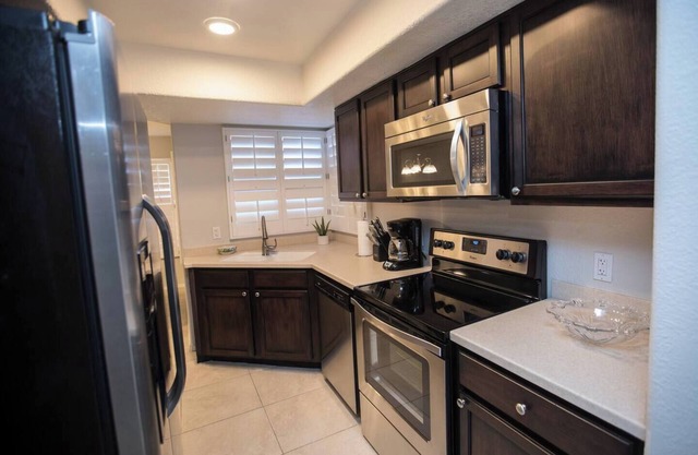 1st Floor 3 Bedroom Condo at Ventana Canyon 85750