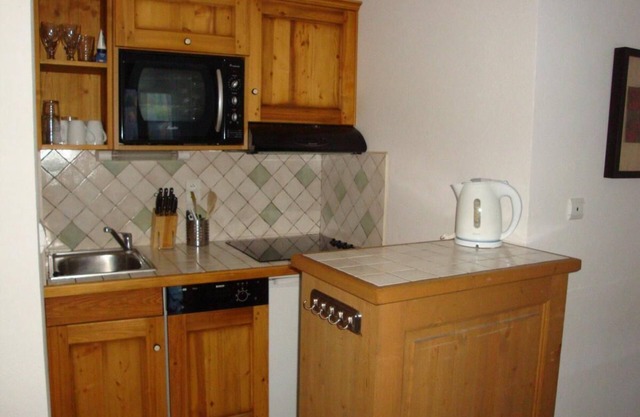1st floor, balcony, tv, ski locker, 40m², Courchevel