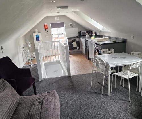 1st Floor Riverview Duplex Flat With Parking