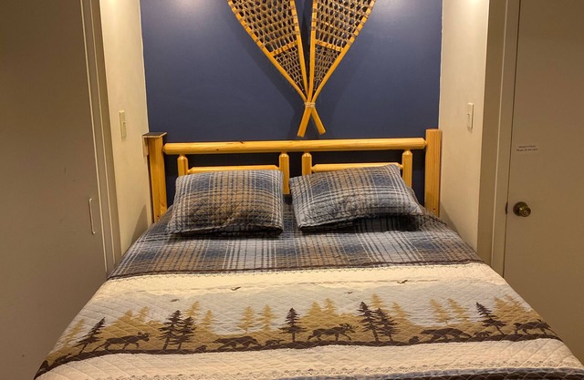 Slopeside 1st Floor Condo 3BR / 2B Amazing View