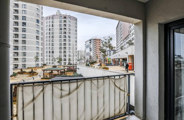 2+1 Modern Flat with Balcony in Tuzla