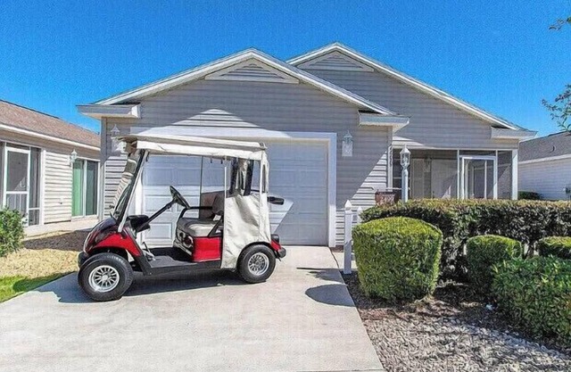 Se admiten mascotas 2/2 con carrito de golf GRATIS cerca de Sumter Landing. 15% de descuento en mayo