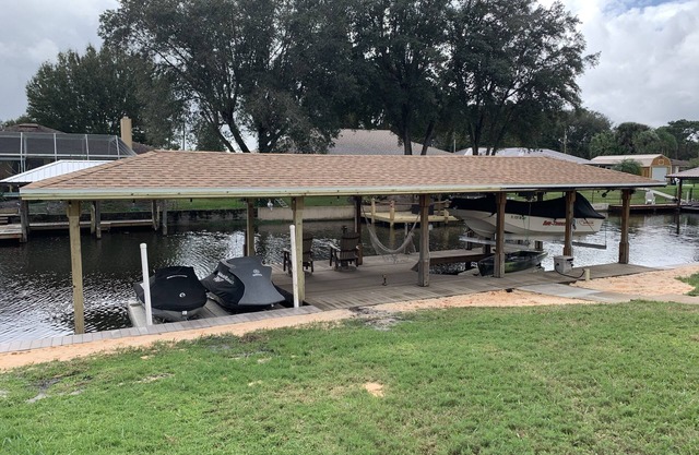 2/2 casa frente al mar con acceso al lago junio