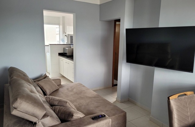 2/4 apartment near COT