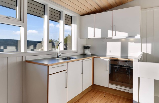 2-4 person bungalow in the holiday park Landal Søhøjlandet