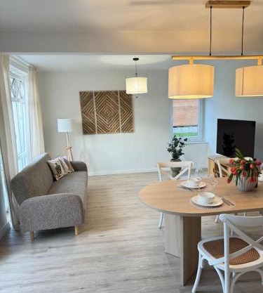 2,5 Zimmer Ferienwohnung Fehmarn mit eigenem Parkplatz