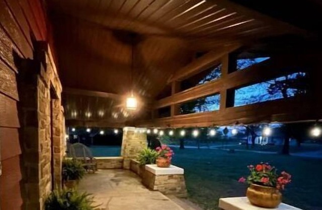 2 Acre Hideaway