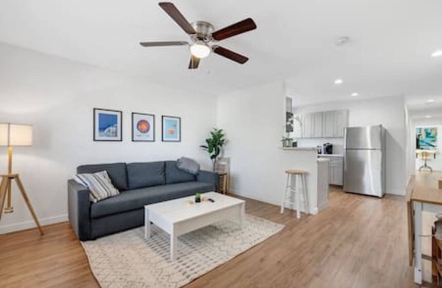 2 Bd 1 Ba Apt 3 Near Everything!